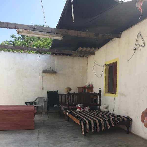 Un habitaci&oacute;n despu&eacute;s del hurac&aacute;n Patricia