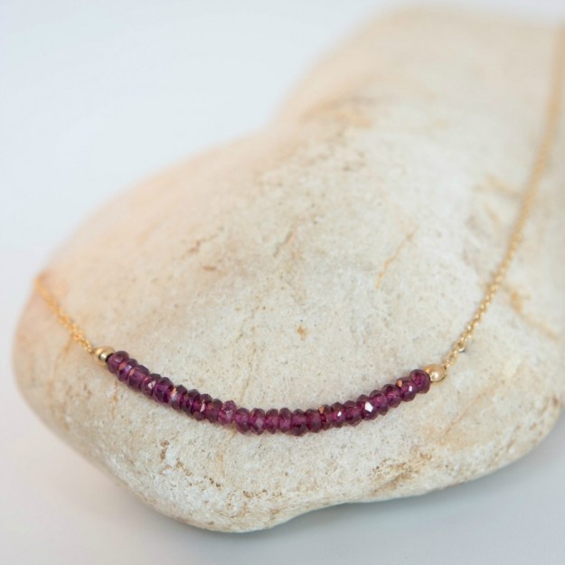 dije, collares, pulseras en granate dije, collares, pulseras en granate